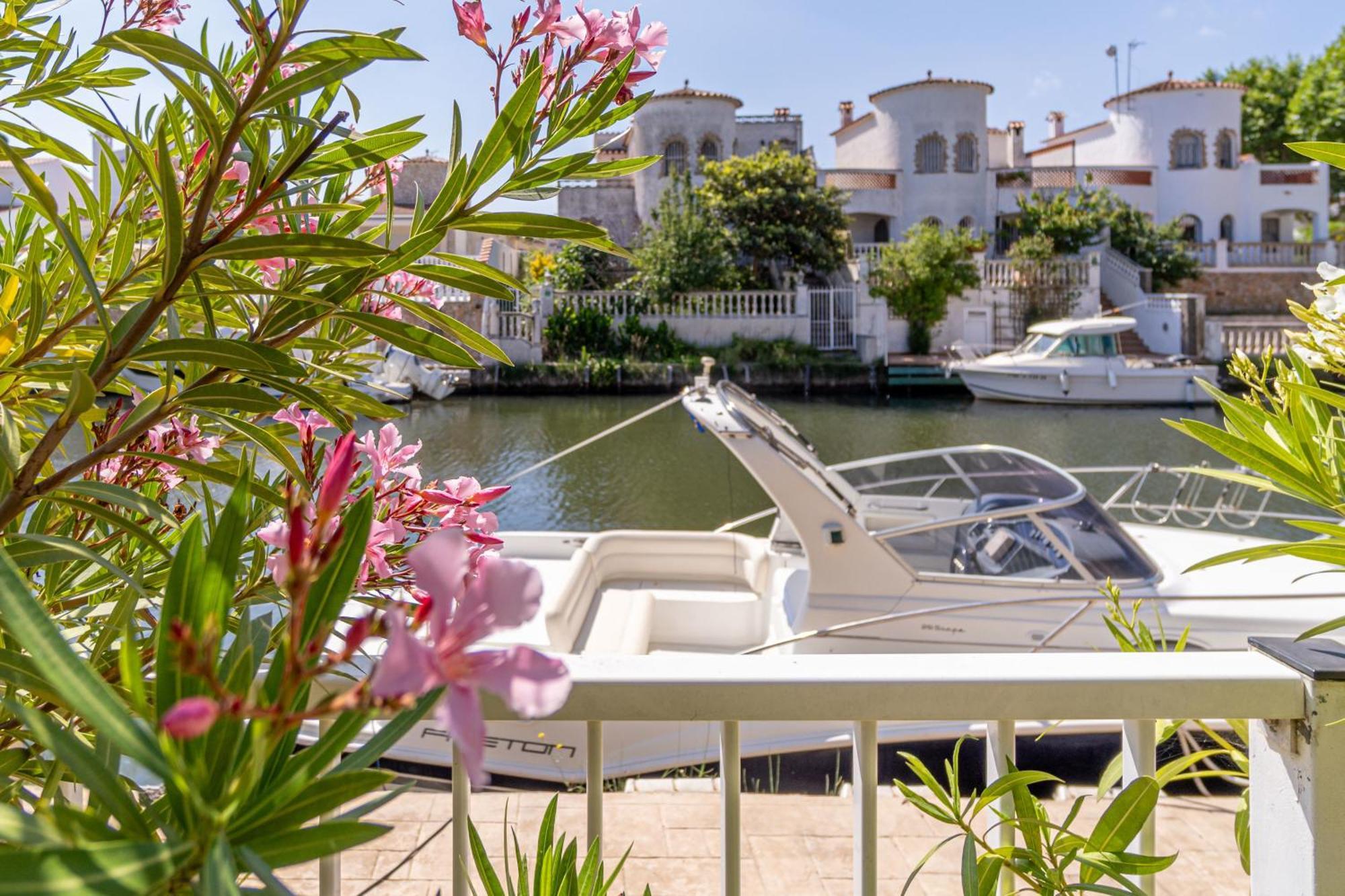 Jouvacations Villa 2 Freser Empuriabrava Buitenkant foto